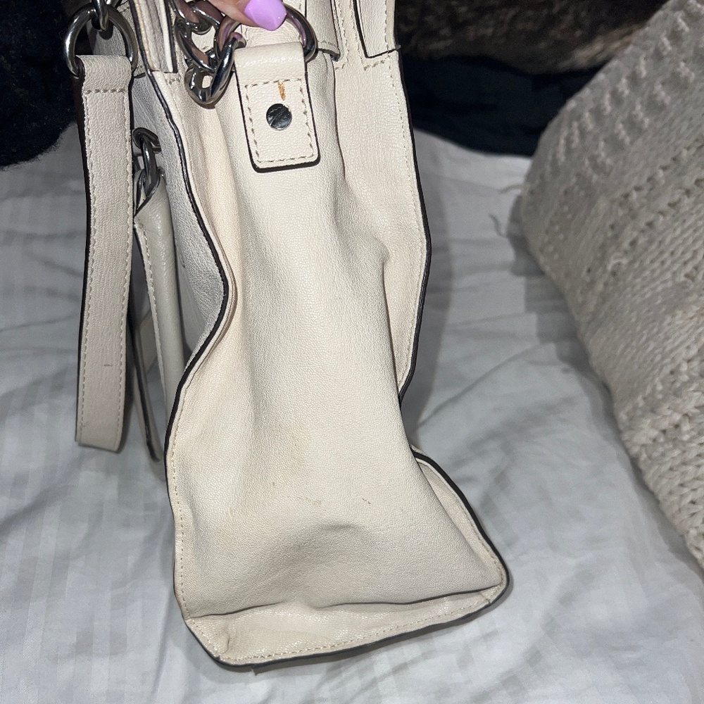 Michael Kors Cream Handbag with Handles & Shoulder Strap - Picture 9 of 11